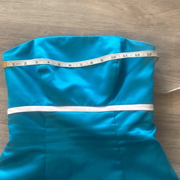 Alexia ll long prom/formal dress size 6 - Picture 8 of 11